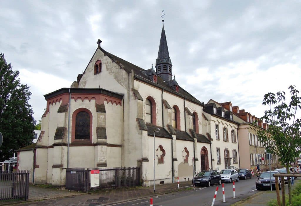 Kirche Sankt Petrus Canisius (Church of Saint Peter Canisius)