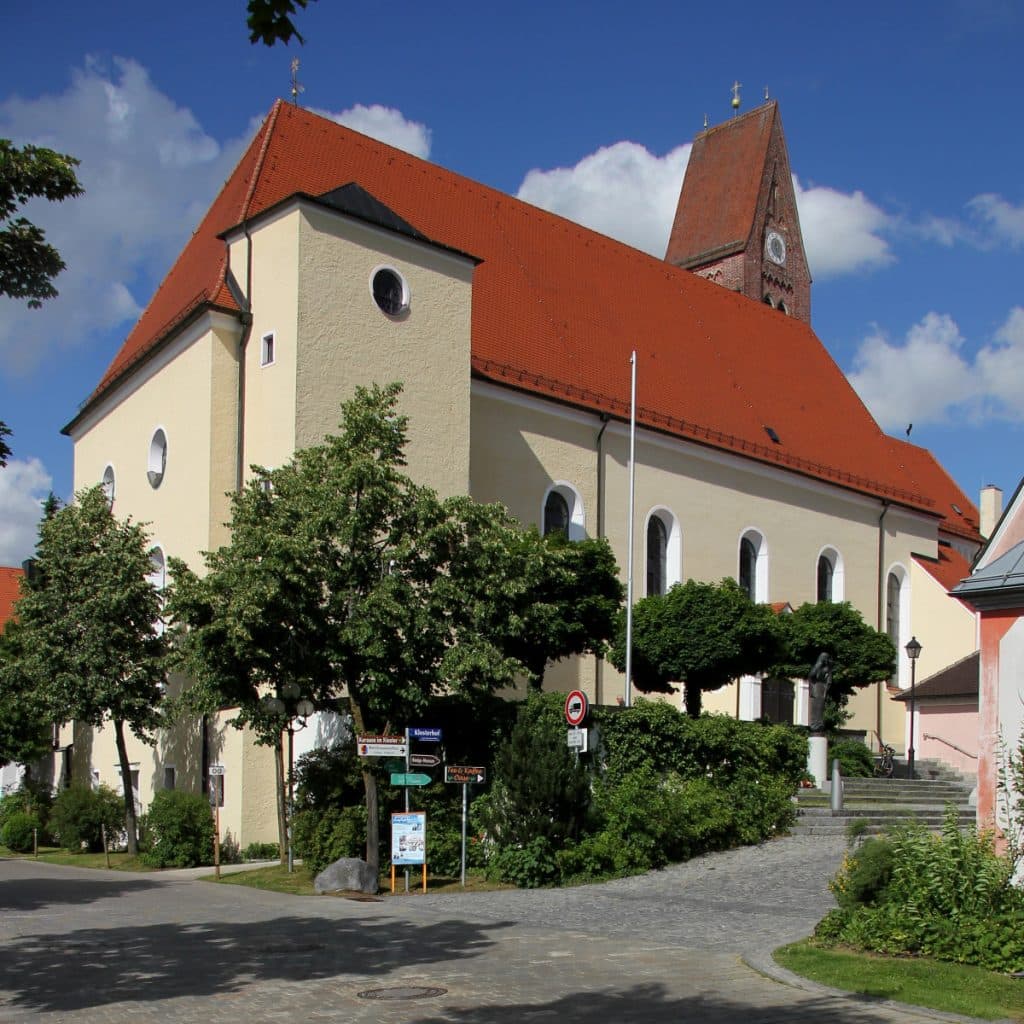 Pfarrkirche Sankt Justina (Parish Church of Saint Justina)